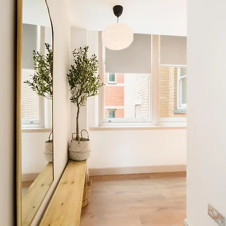Yasuko Apartment Бирмингем Экстерьер фото