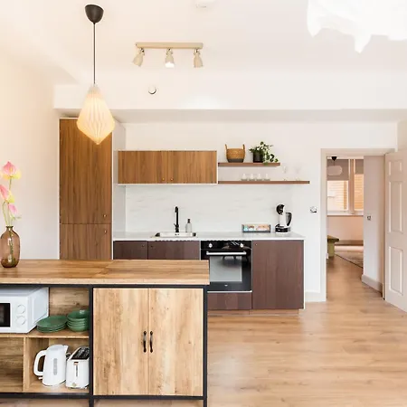 Yasuko Apartment Бирмингем Экстерьер фото
